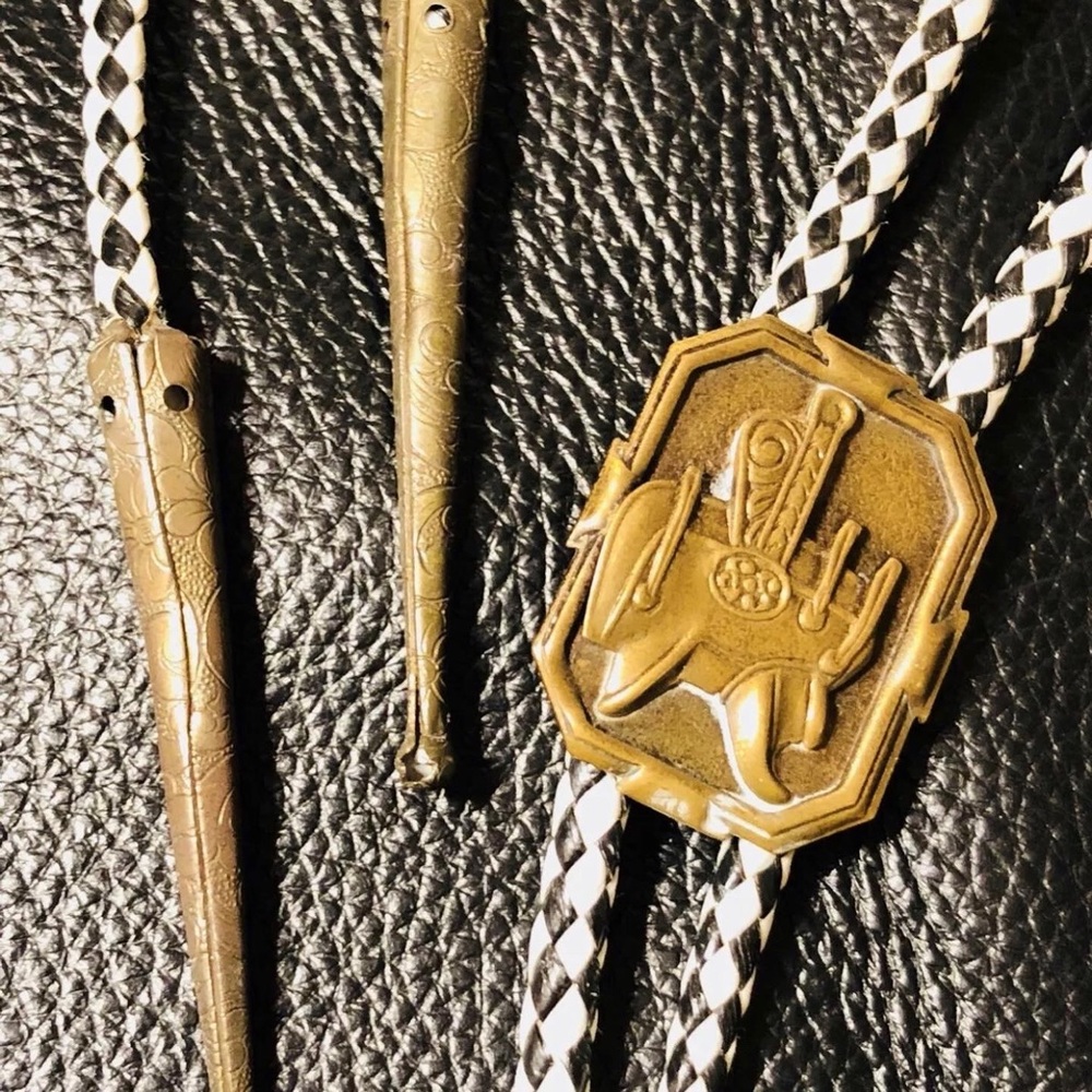 Bolo tie with saddle stamp, vintage , FRESH!